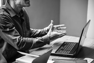 KAIYUNAPP-简：用他的速度和技巧助力全黑队在多个国际比赛中收获荣誉